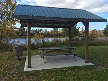Riverside Park Pavilion Picnic Area